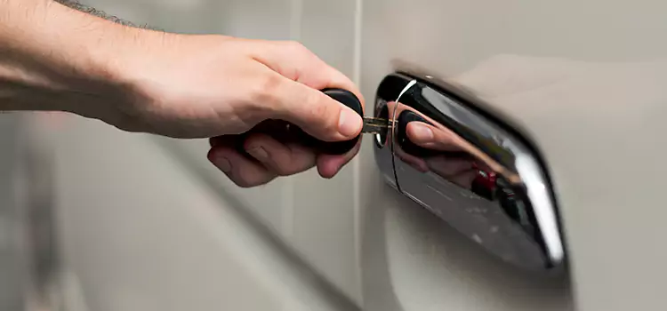 Why Choose Our Auto Locksmith Team in Woodridge, IL?
