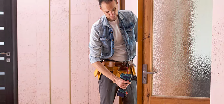Door Glass Replacement Woodridge